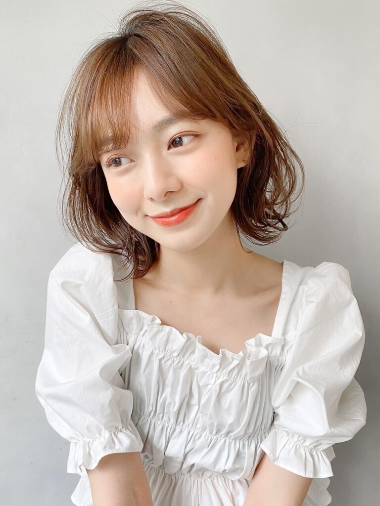 美髪大人かわいいこなれミディネビージュホワイトグレージュ